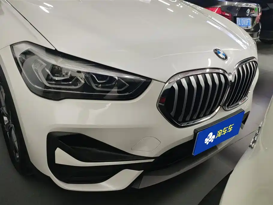 BMW X1 2022 sDrive25Li Leading фото 2