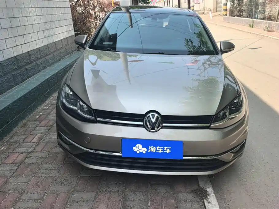 Volkswagen Golf 2020 280TSI DSG Comfort фото 2