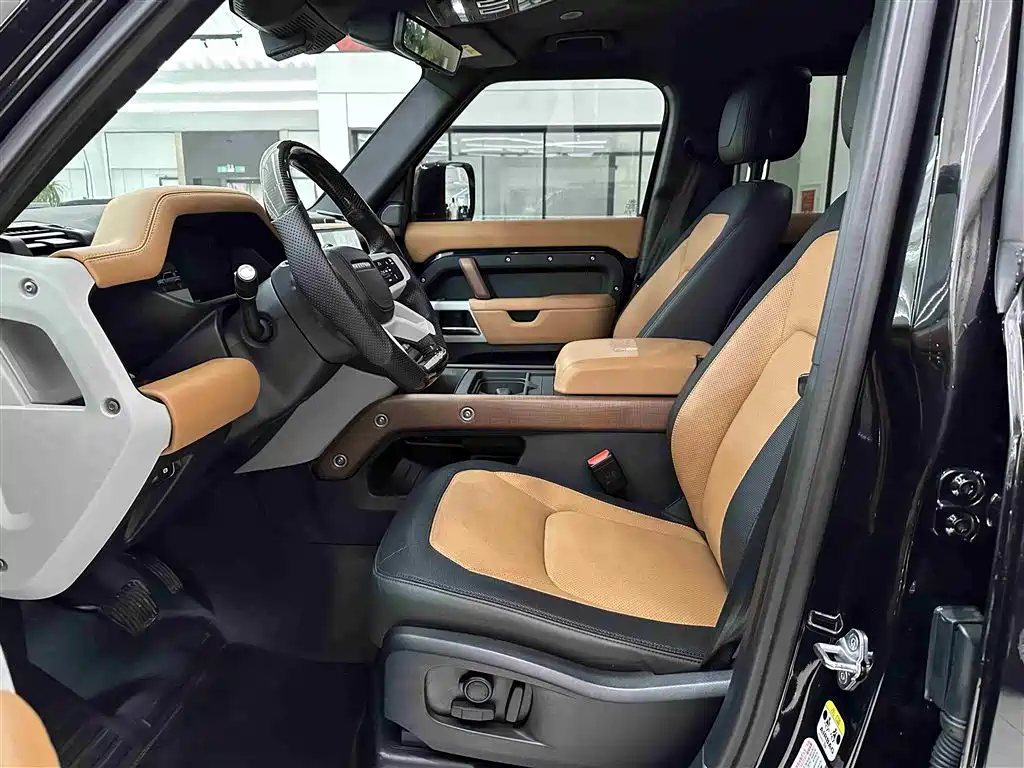 Land Rover Defender 2024 110 3.0T P400 X-DYNAMIC HSE фото 7