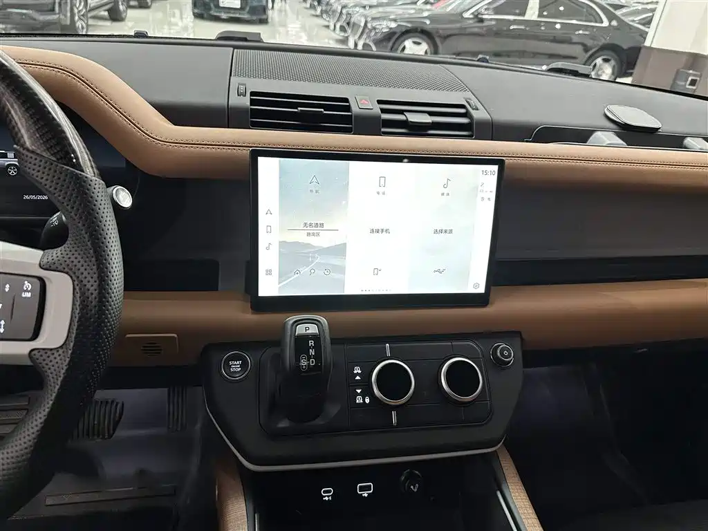 Land Rover Defender 2024 110 3.0T P400 X-DYNAMIC HSE фото 9