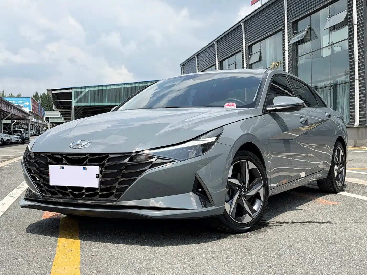 Hyundai Elantra 2022 1.5L CVT LUX Premium Edition