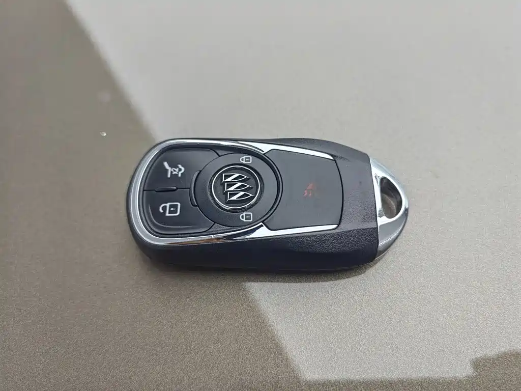 Photo 19 - Buick Envision Plus