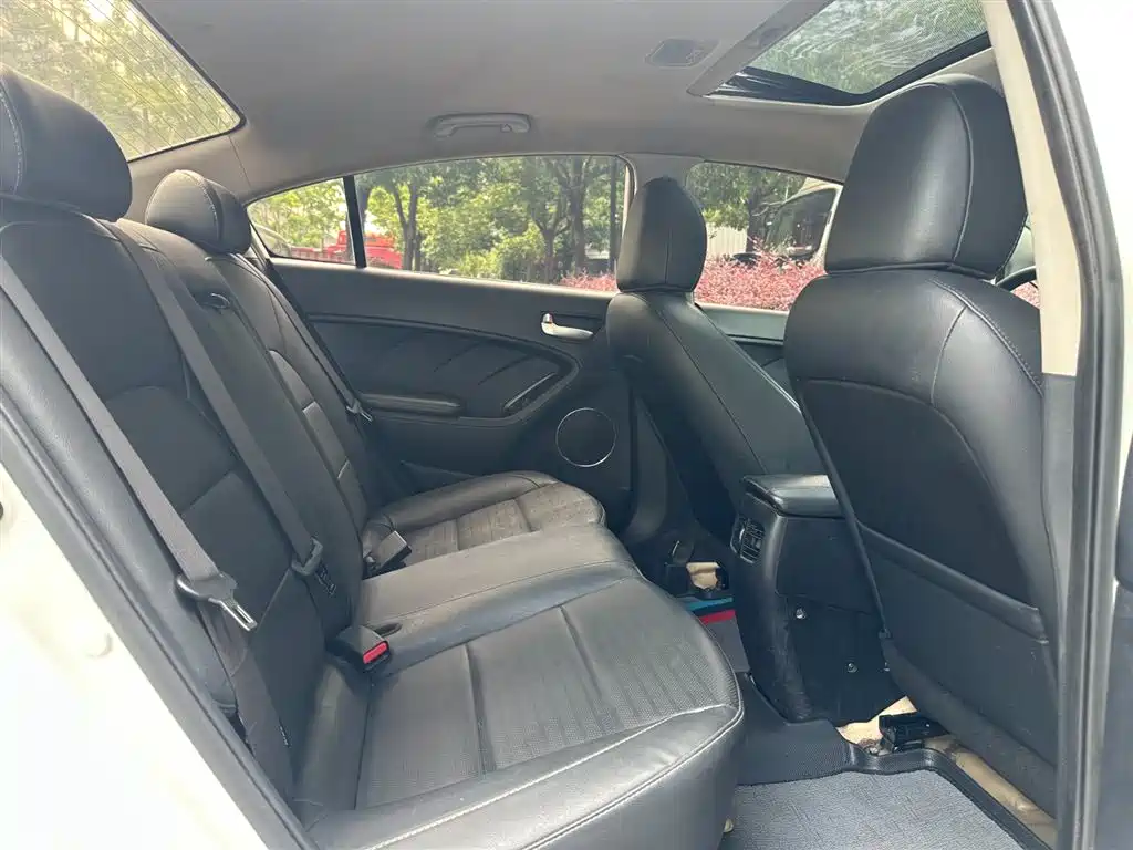 Kia K3 2017 1.6L Automatic 15th Anniversary Special GLS фото 11