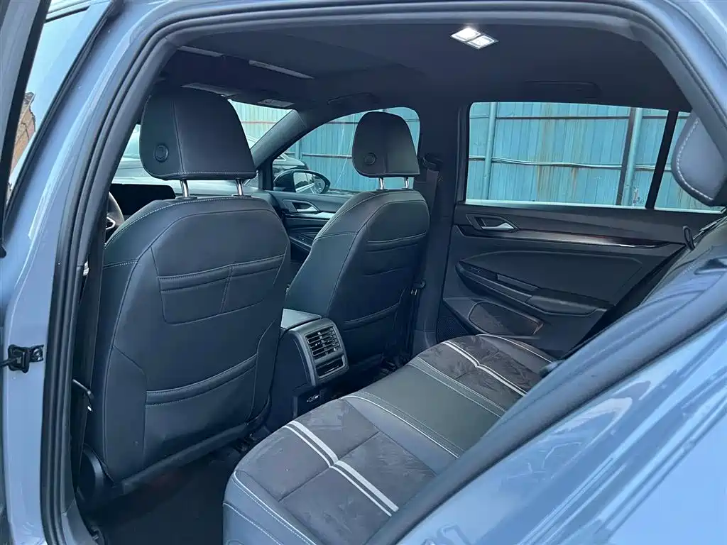 Volkswagen Golf 2023 Facelift 280TSI DSG R-Line Lite фото 13