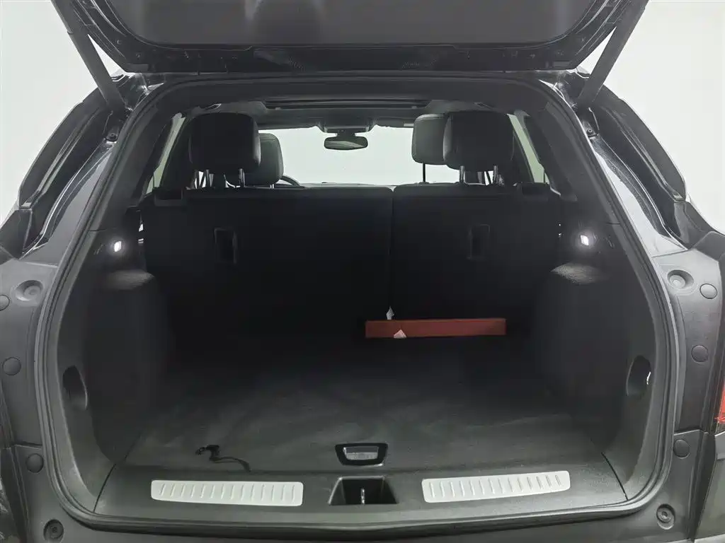 Cadillac XT5 2022 2.0T 2WD Luxury фото 16