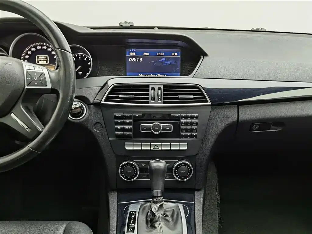 Mercedes-Benz C-Class 2011 C 180K Classic фото 12