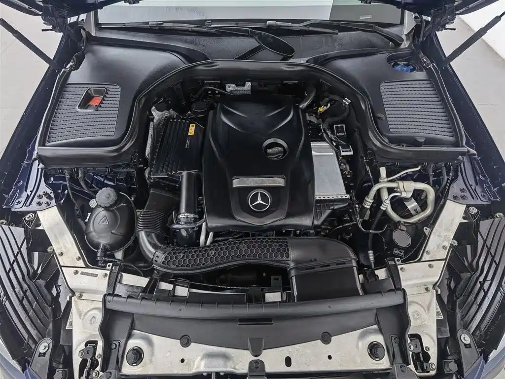 Mercedes-Benz GLC 2017 GLC 260 4MATIC Luxury фото 6
