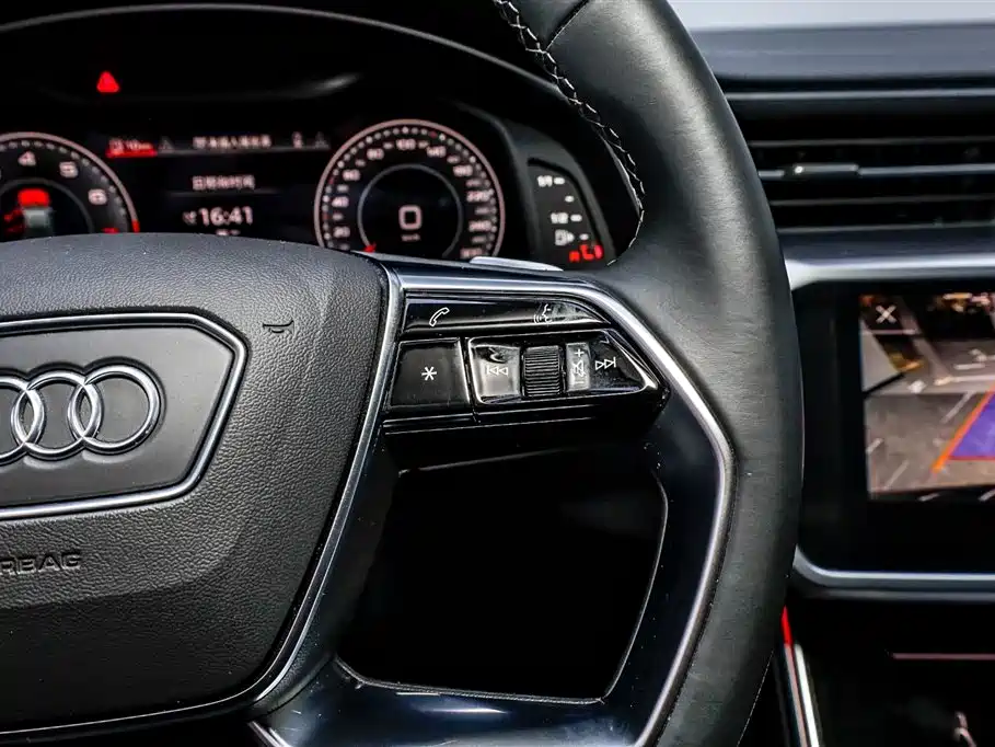 Audi A7L 2024 45TFSI S-line Dream Edition Crystal Package фото 16