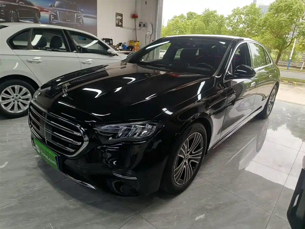 Mercedes-Benz E-Class 2024 Model E 260 L фото 2
