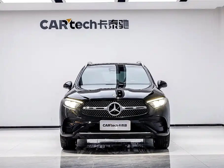 MERCEDES-BENZ GLC