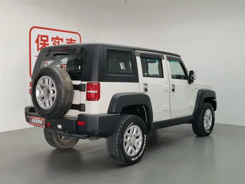 BAIC ORV Beijing Offroad BJ40 2016 Model 40L 2.0T Manual 4WD Premium фото 2