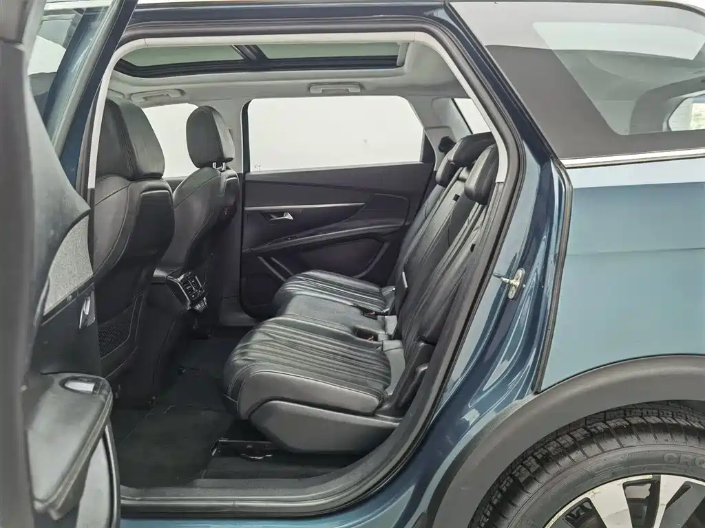 Peugeot 5008 2017 380THP 7-seat Luxury Edition фото 15