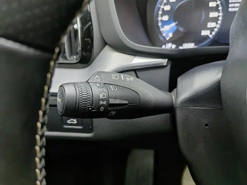 Volvo XC60 2018 T5 AWD Inscription Sport Edition фото 21