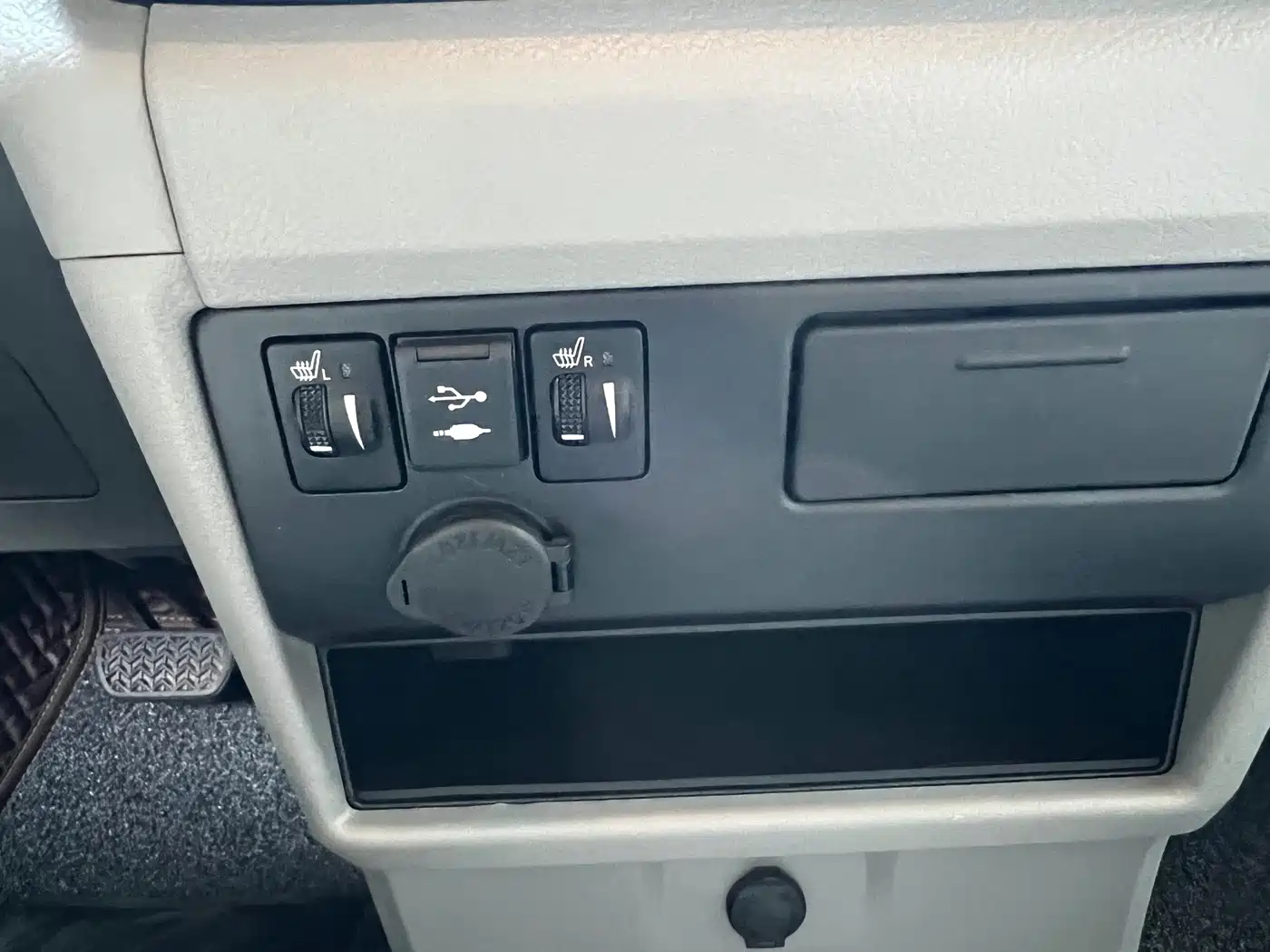 Toyota Sienna 2019 2015 3.5L 2WD LE