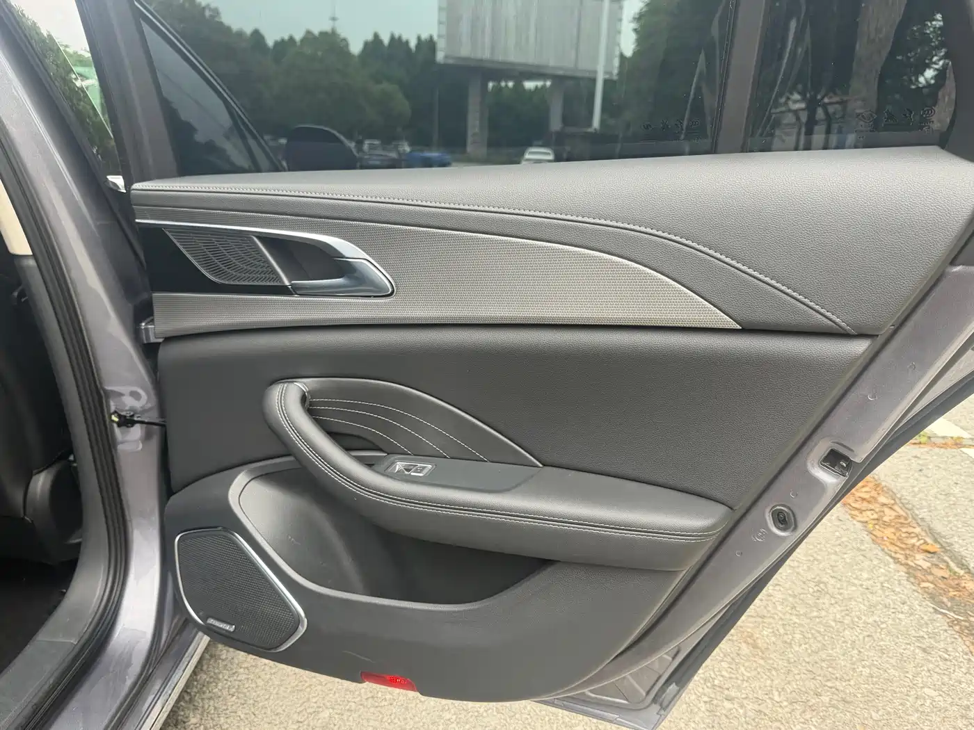 Hongqi H5 2023 2.0T Auto Smart Connect Flagship фото 9
