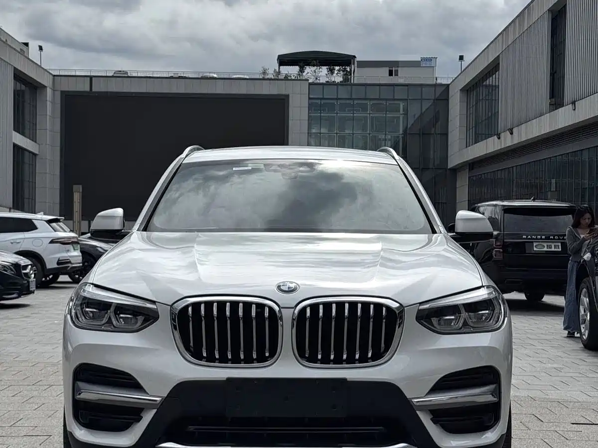 BMW X3 2020 xDrive25i Luxury Package фото 2