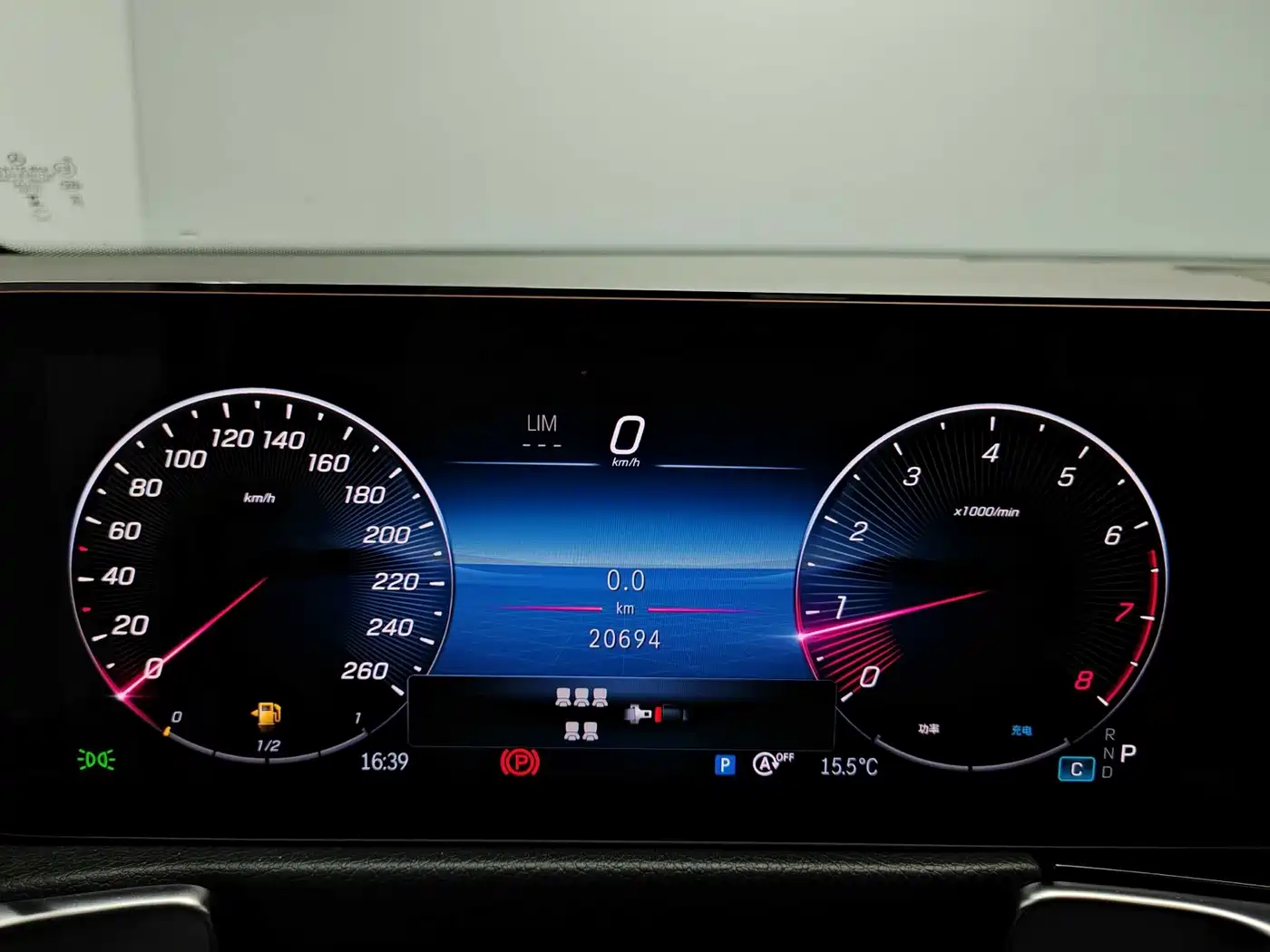 Mercedes-Benz GLB 2024 Facelift GLB 220 Style фото 8