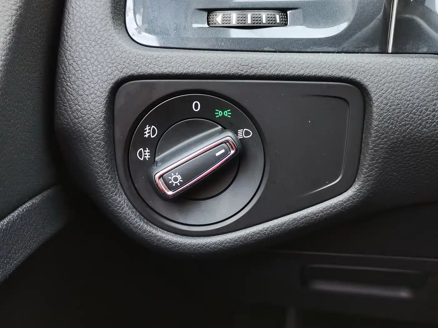 Volkswagen Golf 2020 280TSI DSG Comfort фото 17