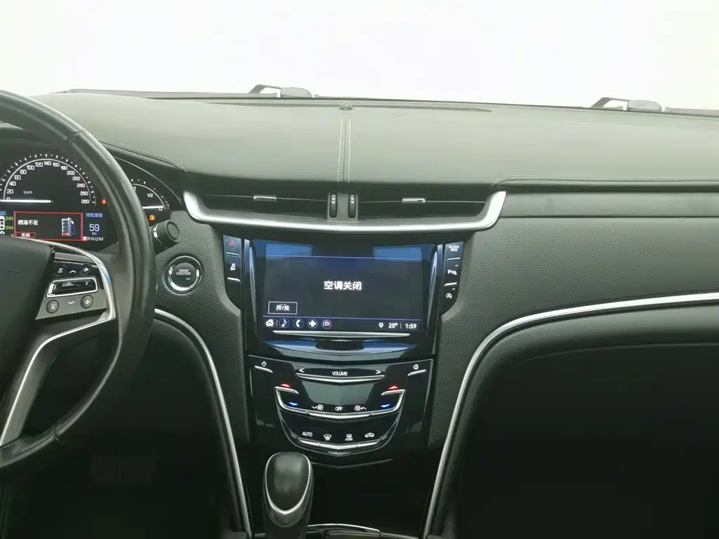 Cadillac XTS 2018 28T Technology фото 12