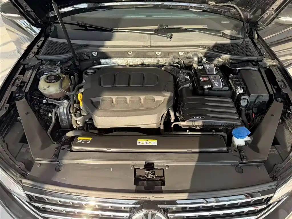 Volkswagen Magotan 2023 2 Million Units Anniversary Edition 330TSI DSG Leading Type фото 19