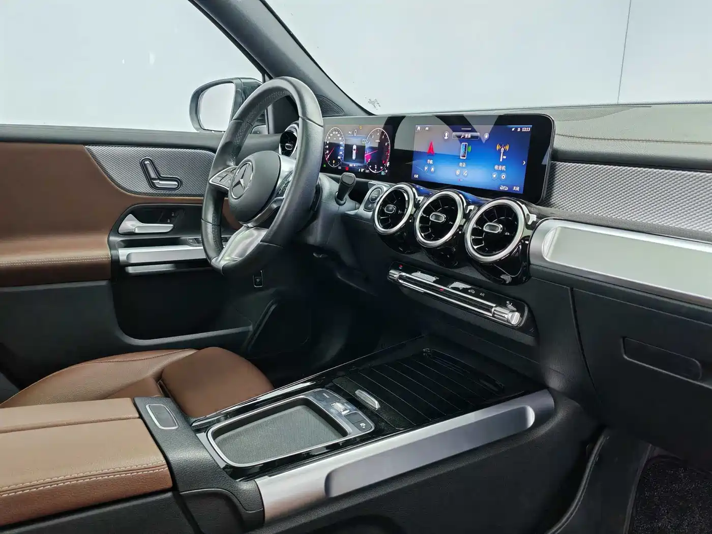 Mercedes-Benz GLB 2024 GLB 200 Dynamic фото 14