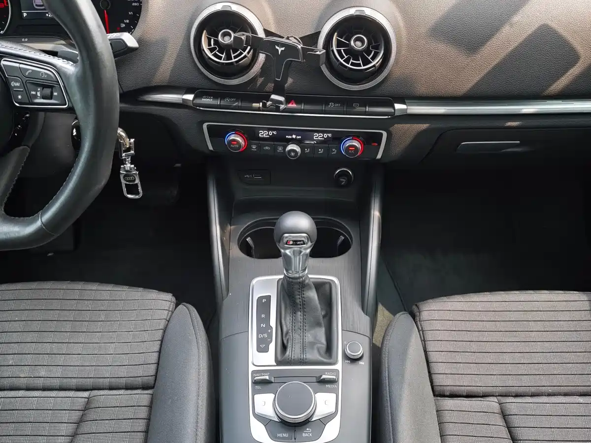 Audi A3 2019 Sportback 35 TFSI Sport China VI фото 12