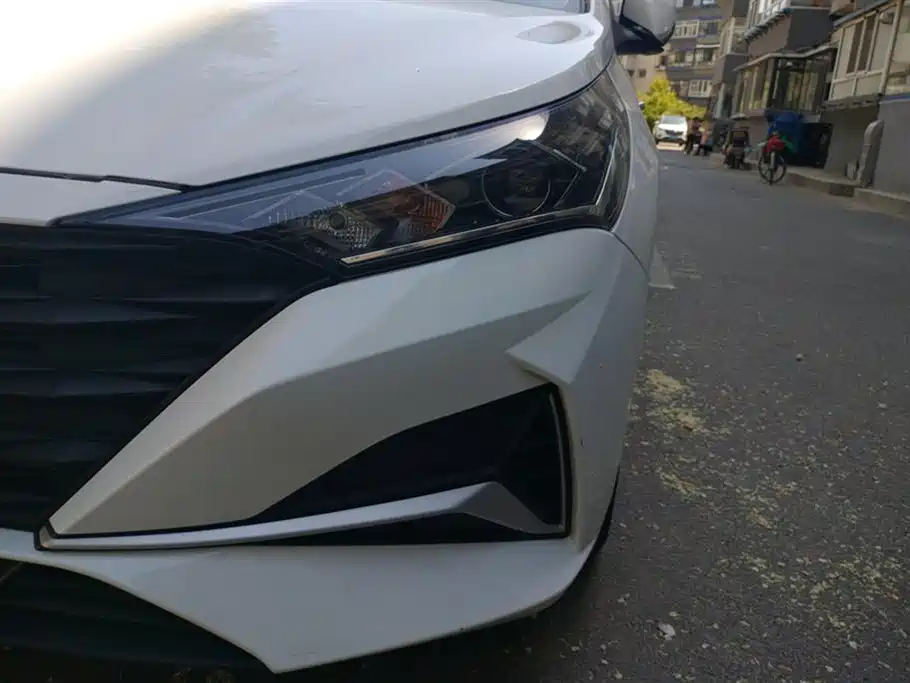 Hyundai Verna 2020 1.4L Manual GLS Cool Edition фото 5