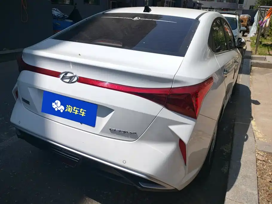 Hyundai Verna 2020 1.4L Manual GLS Cool Edition фото 3