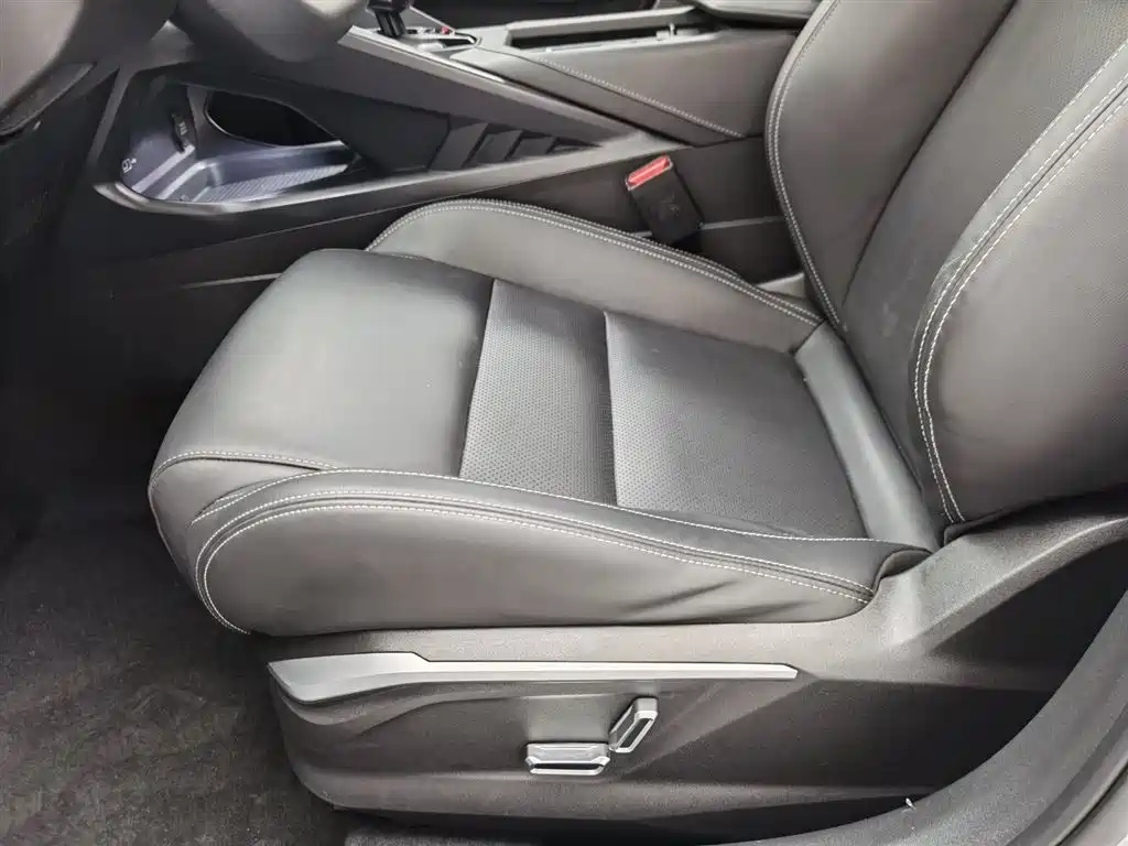 Lynk & Co 06 2020 1.5T Power Pro фото 20