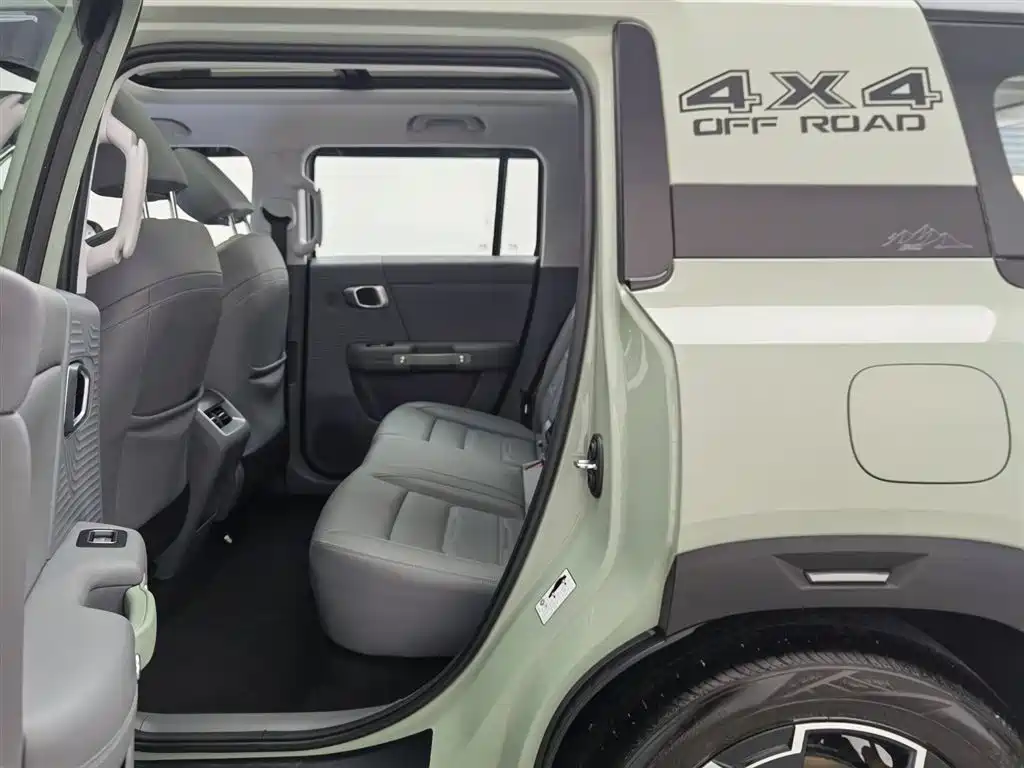 BAIC ORV Beijing Off-Road BJ30 2024 1.5T Magic Core Electric Drive Advanced Edition фото 15