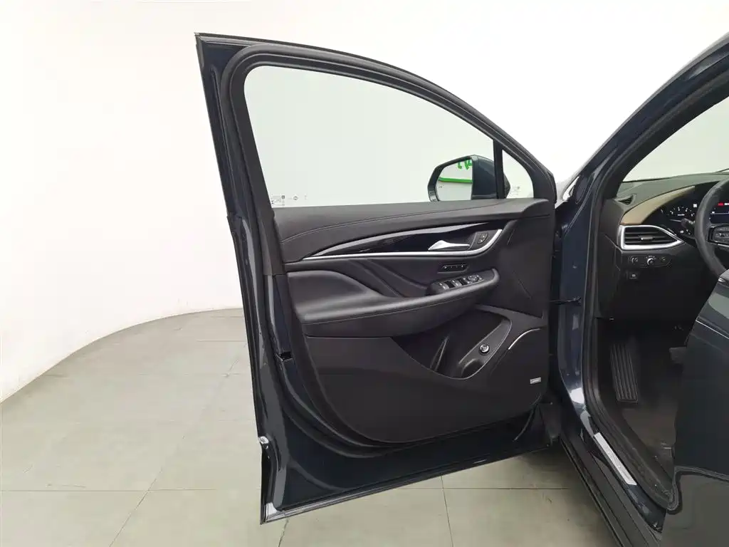 Buick Enclave 2020 28T 4WD Flagship Model фото 8