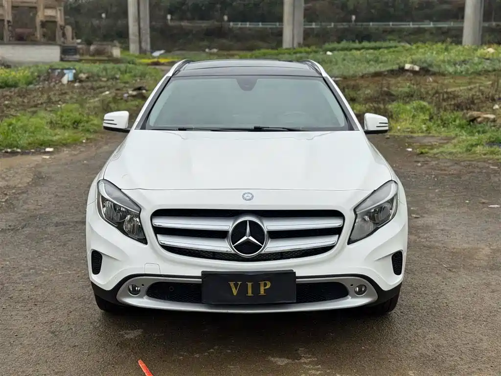 Mercedes-Benz GLA 2016 GLA 200 Dynamic фото 2