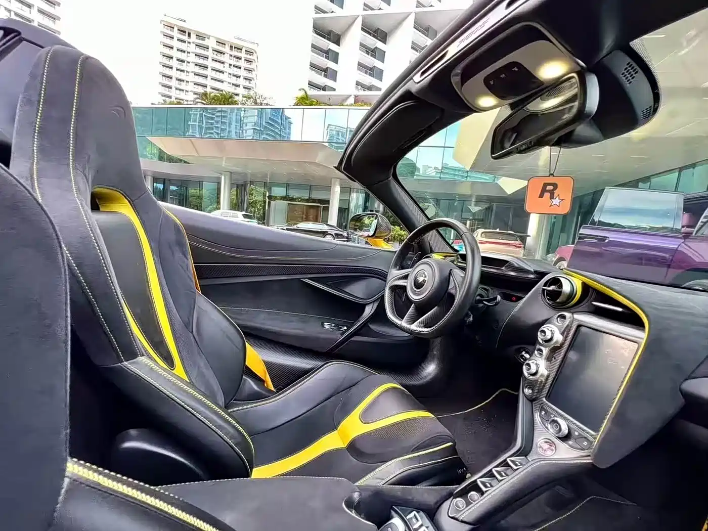 McLaren 720S 2019 4.0T Spider фото 3
