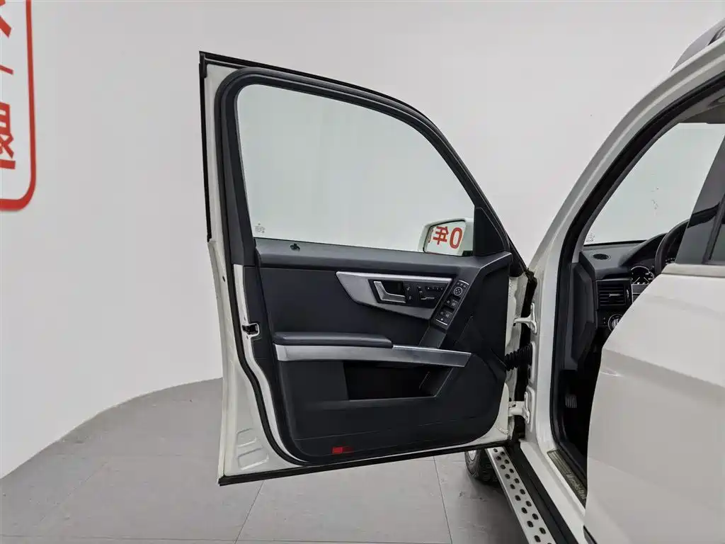 Mercedes-Benz GLK-Class 2012 GLK 300 4MATIC Dynamic фото 8