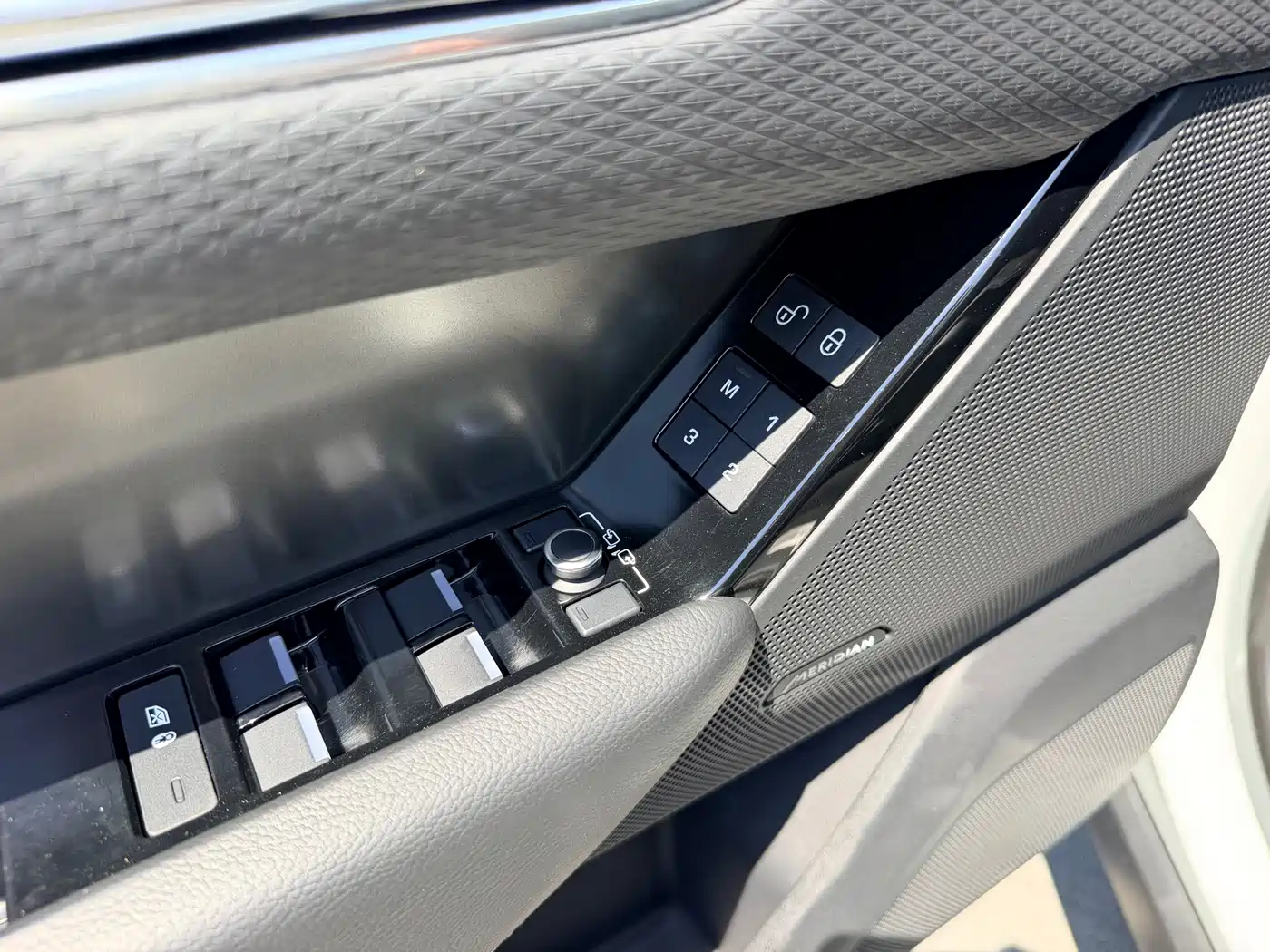 Land Rover Range Rover Velar 2018 P300 S фото 10