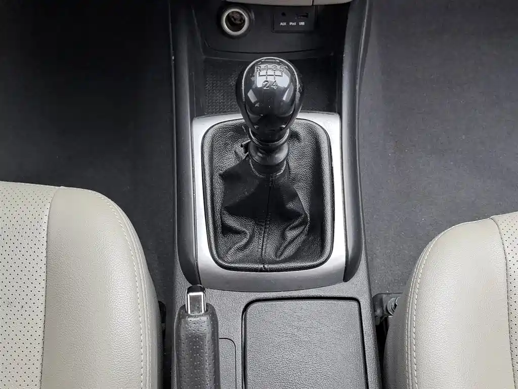 Hyundai Elantra 2011 1.6L Manual Comfort фото 13