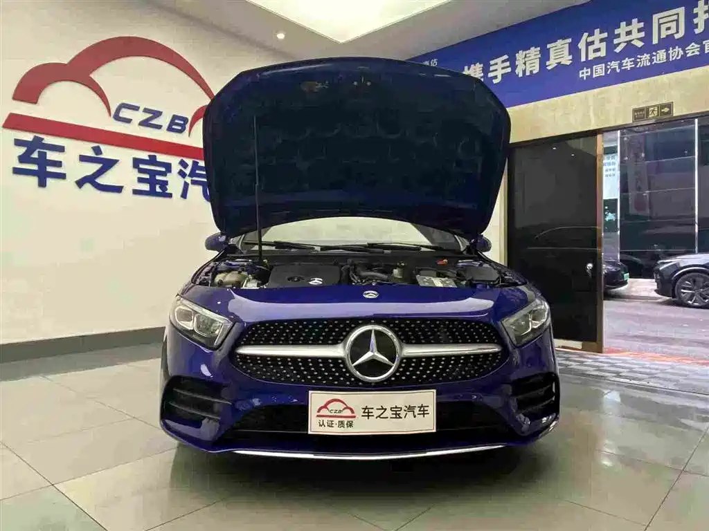 Mercedes-Benz A-Class 2021 A 200 L Sport Sedan Dynamic Type фото 24