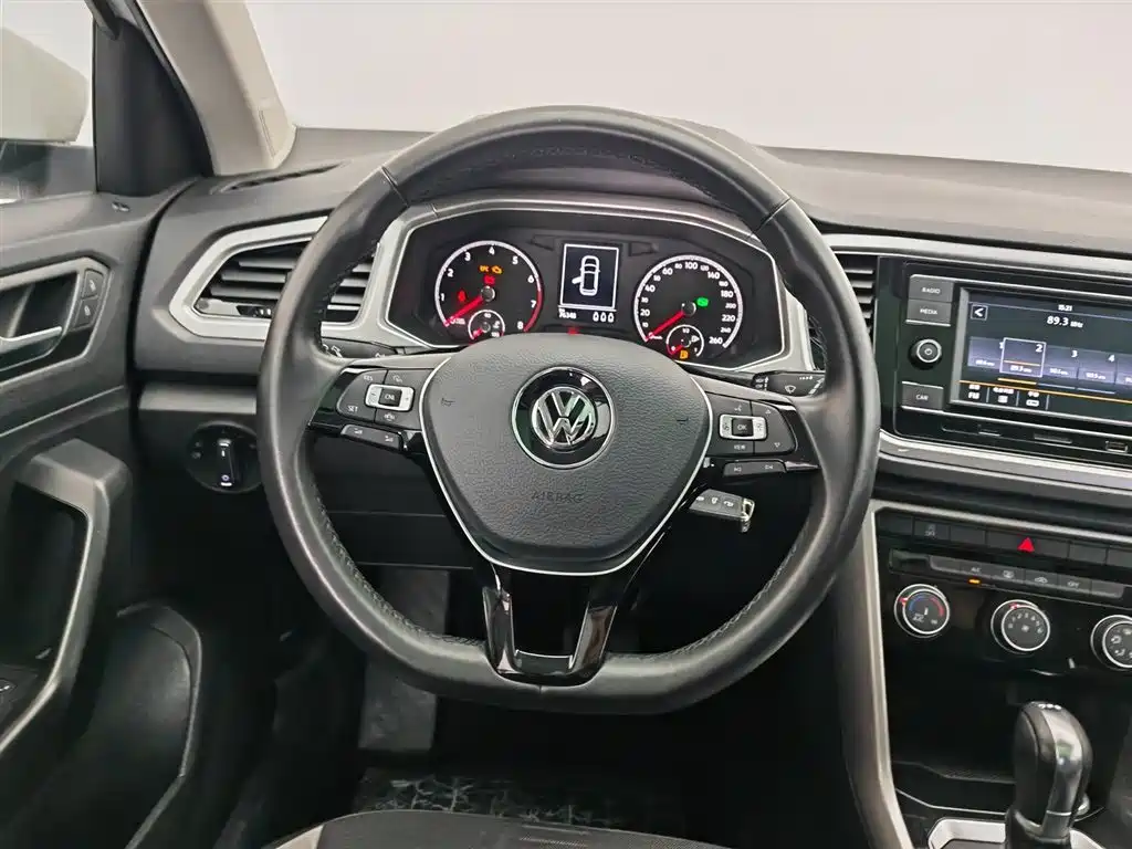 Volkswagen T-ROC 2020 280TSI DSG FWD Elite фото 11
