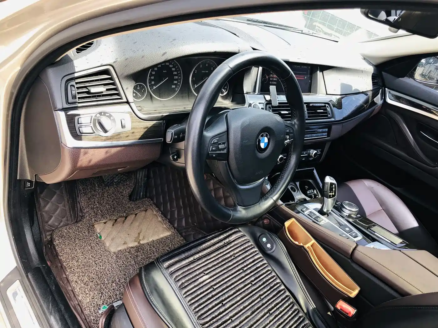 BMW 5 Series 2014 525Li Luxury Design Package фото 8