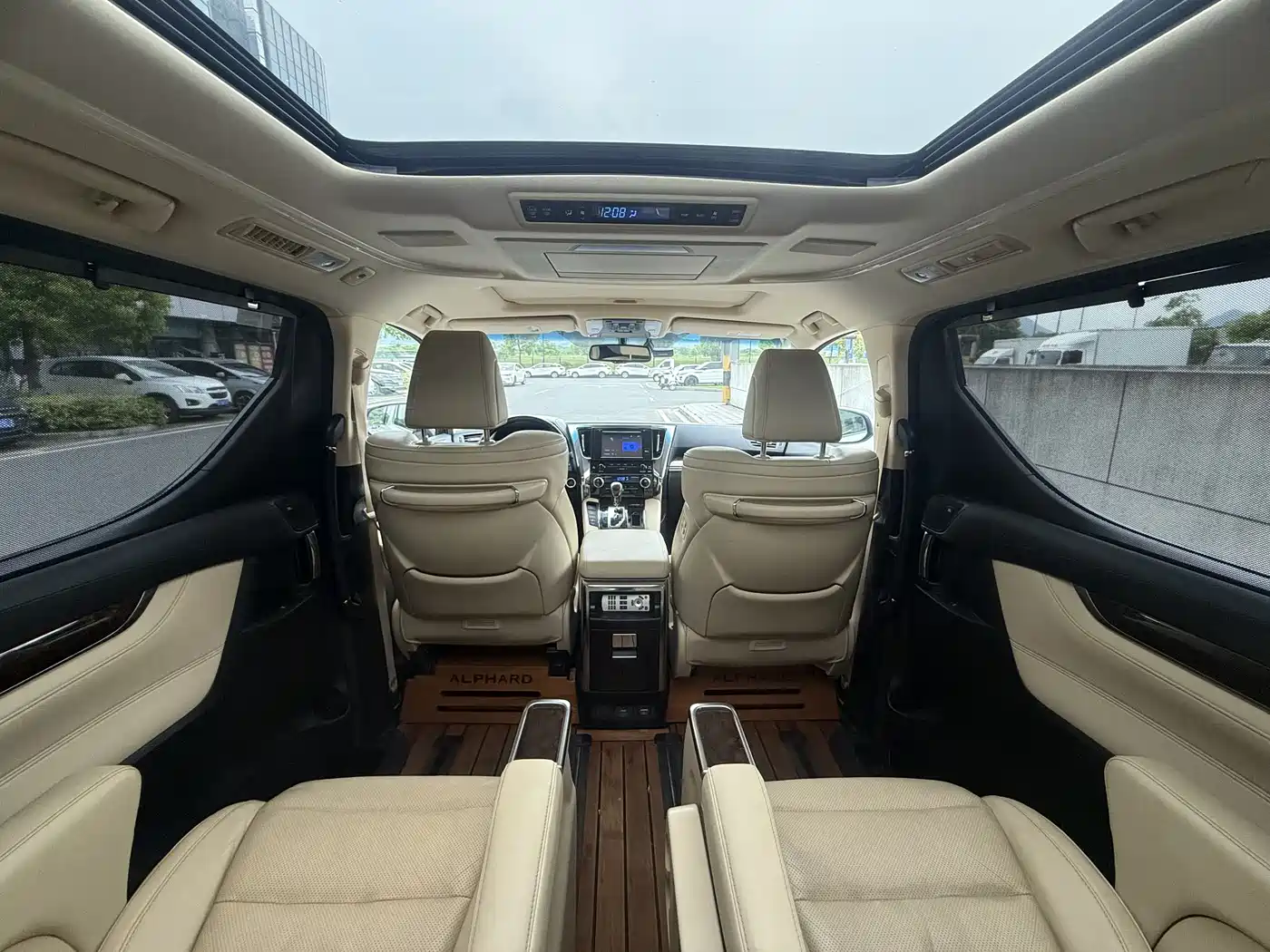 Toyota Alphard 2018 Facelift 3.5L Luxury Edition фото 11