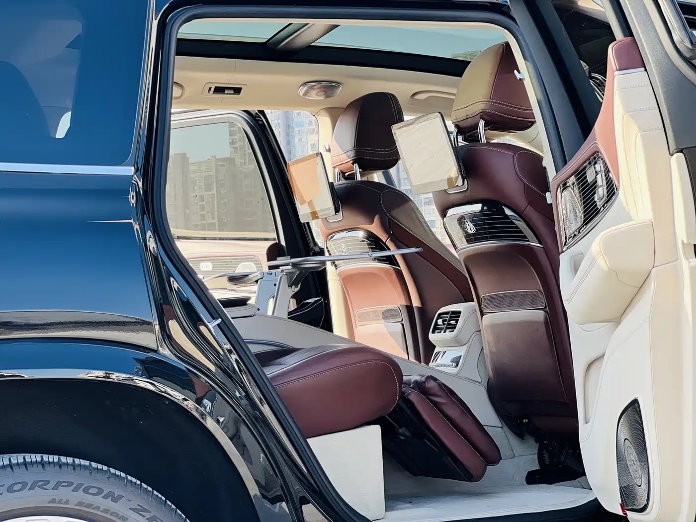 MERCEDES-BENZ GLS