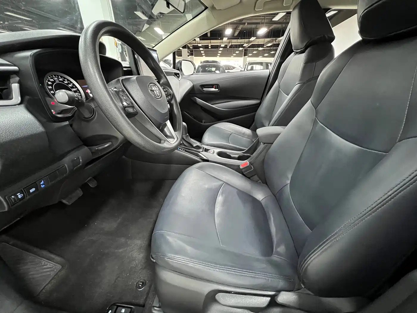 Toyota Corolla 2023 1.5L Pioneer Edition фото 8