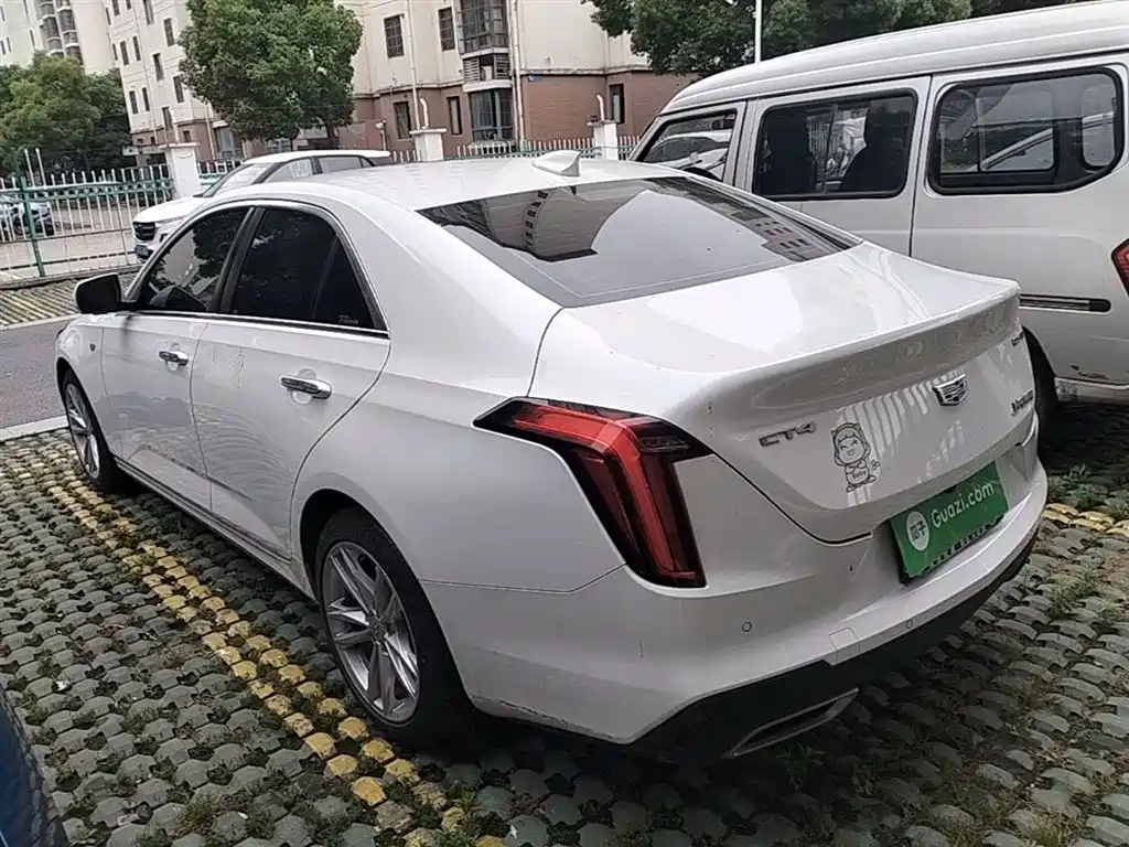 Cadillac CT4 2023 25T Fashion Edition фото 5