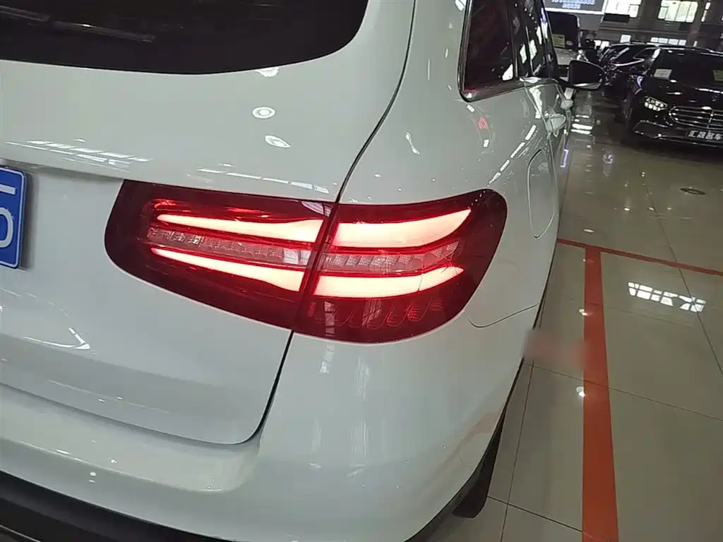 Mercedes-Benz GLC 2016 GLC 260 4MATIC Dynamic фото 8
