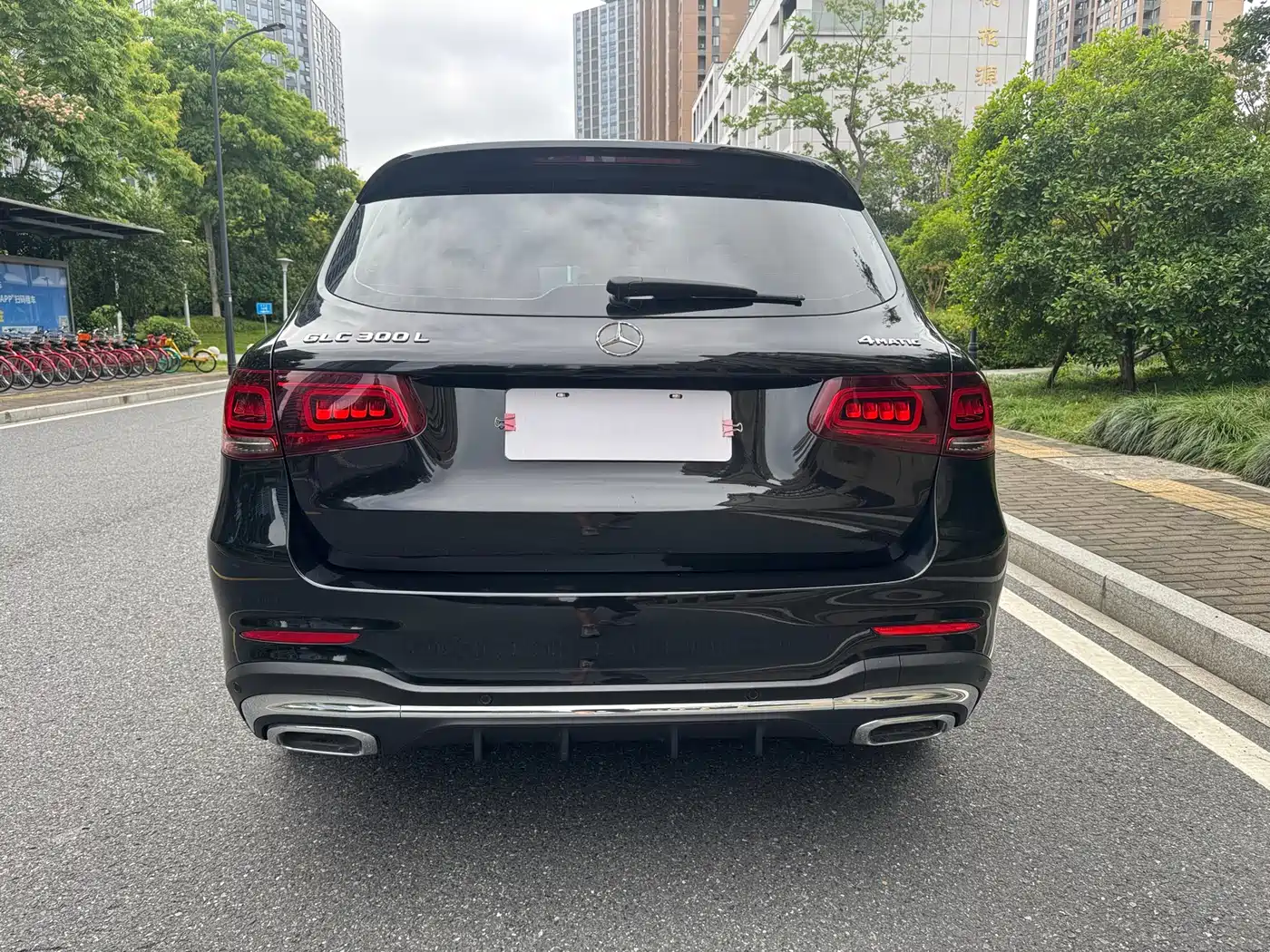 Mercedes-Benz GLC 2022 Facelift GLC 300 L 4MATIC Dynamic Collector's Edition фото 4