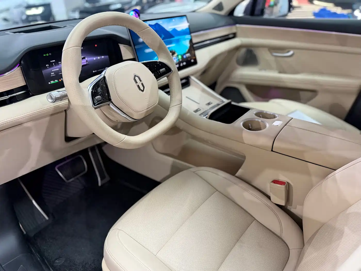 AITO Wenjie AITO M5 2025 Extended Range Ultra AWD фото 5