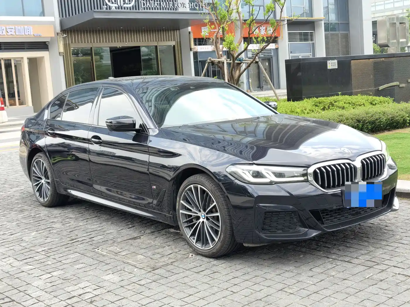 BMW 5 Series 2022 Facelift 530Li Leading M Sport Package