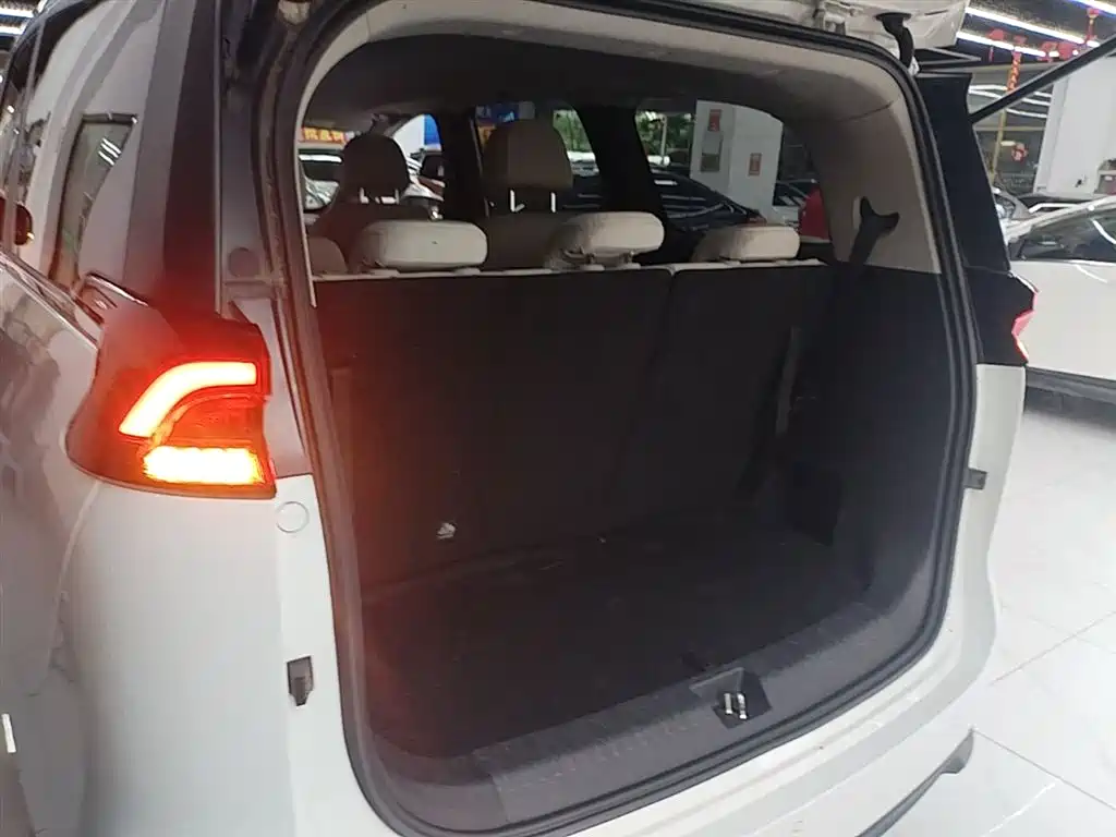 SAIC Maxus Maxus G50 2022 1.5T Automatic Changyou A фото 19