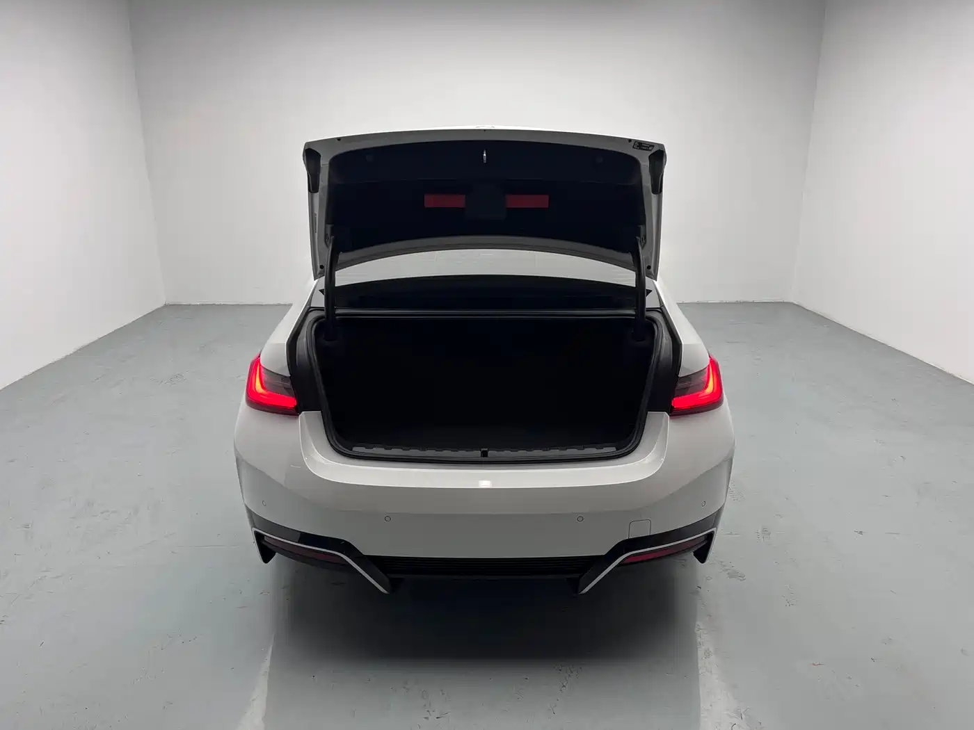 BMW i3 2022 eDrive 35 L фото 10