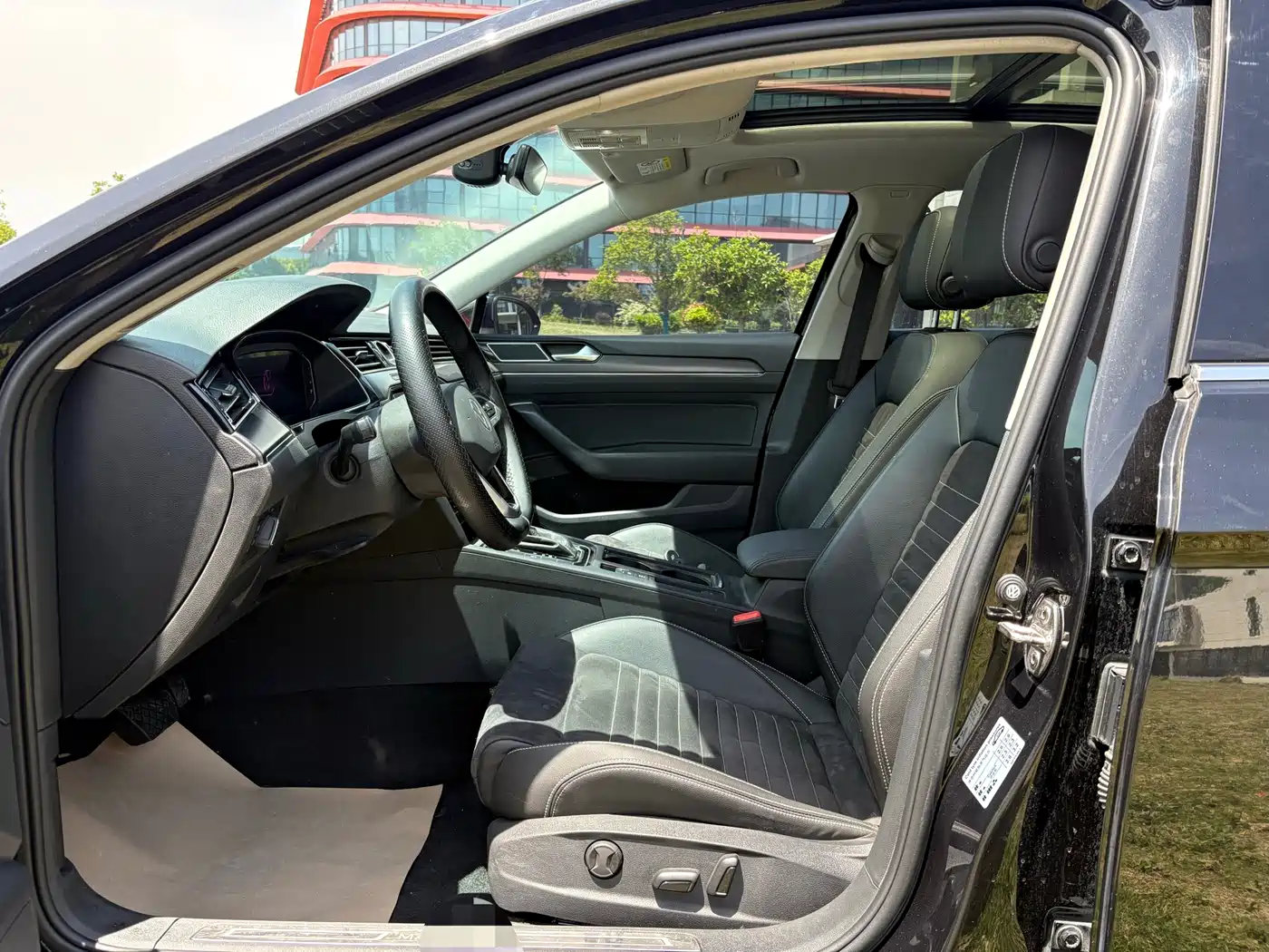 Volkswagen Magotan 2020 330TSI DSG Luxury фото 4